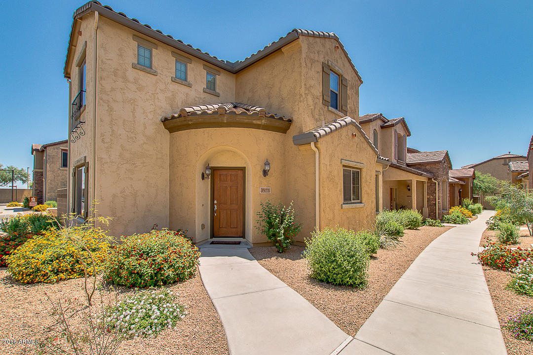 3975 E Cat Balue Dr, Phoenix, AZ 85050 photo 1