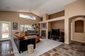 2129 S Bristol St, Mesa, AZ 85209 photo 2
