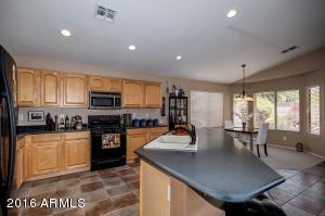 2129 S Bristol St, Mesa, AZ 85209 photo 4