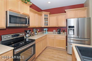 1840 E Donner Dr, Phoenix, AZ 85042 photo 9