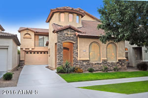 1840 E Donner Dr, Phoenix, AZ 85042 photo 1