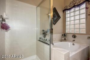 4232 E Towne Ln, Gilbert, AZ 85234 photo 17