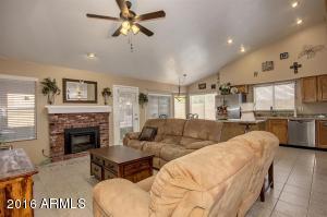 4232 E Towne Ln, Gilbert, AZ 85234 photo 9
