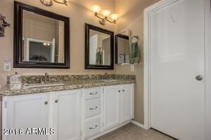 4232 E Towne Ln, Gilbert, AZ 85234 photo 15
