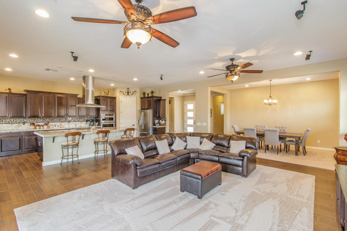 3492 E Ironside Ln, Gilbert, AZ 85298 photo 4