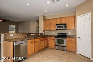 1579 E Cassia Ct, Gilbert, AZ 85298 photo 2