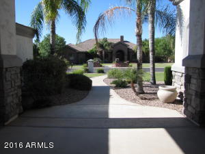 3137 E Robin Ln, Gilbert, AZ 85296 photo 9