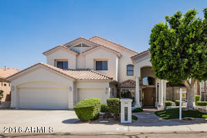 1501 E Catamaran Dr, Gilbert, AZ 85234 photo 1