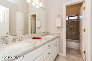 1501 E Catamaran Dr, Gilbert, AZ 85234 photo 19