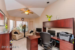 1501 E Catamaran Dr, Gilbert, AZ 85234 photo 12