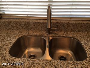 8210 S 23rd Pl, Phoenix, AZ 85042 photo 9
