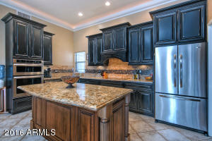993 S Oak St, Gilbert, AZ 85233 photo 4