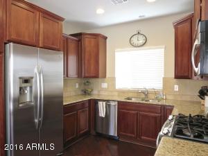 3984 E Cat Balue Dr, Phoenix, AZ 85050 photo 7