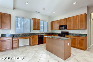 10514 E Lomita Ave, Mesa, AZ 85209 photo 8