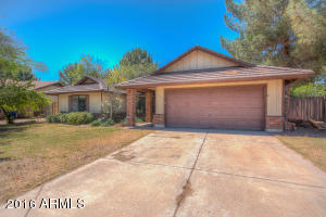 449 E Harwell Rd, Gilbert, AZ 85234 photo 2