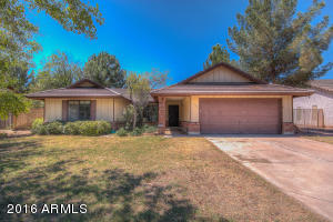 449 E Harwell Rd, Gilbert, AZ 85234 photo 1