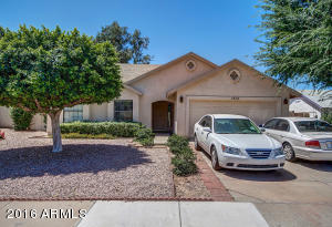 1513 E Utopia Rd, Phoenix, AZ 85024 photo 2