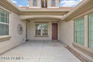 566 E Ginko Ct, Gilbert, AZ 85297 photo 4