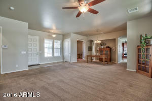 566 E Ginko Ct, Gilbert, AZ 85297 photo 10