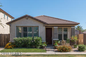 3287 E Jasper Dr, Gilbert, AZ 85296 photo 1