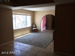 2816 E Laurel Ln, Phoenix, AZ 85028 photo 5