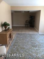 2816 E Laurel Ln, Phoenix, AZ 85028 photo 4