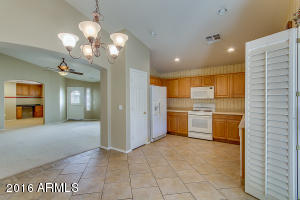 2731 E Concho Ave, Mesa, AZ 85204 photo 9