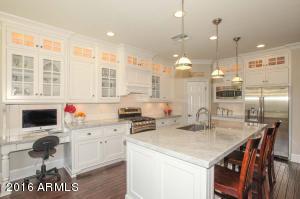 3463 E Robin Ln, Gilbert, AZ 85296 photo 3