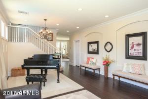 3463 E Robin Ln, Gilbert, AZ 85296 photo 2