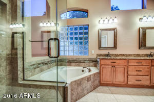 3047 E Indigo Bay Dr, Gilbert, AZ 85234 photo 10