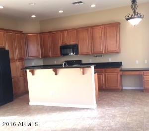6764 S Pinehurst Dr, Gilbert, AZ 85298 photo 3