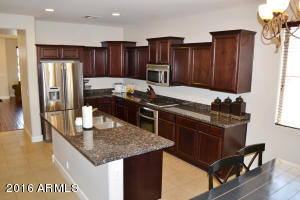 3306 E Windsor Dr, Gilbert, AZ 85296 photo 2