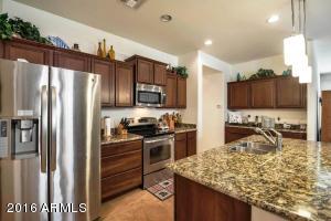 2161 Everglade Ln, Gilbert, AZ 85298 photo 1