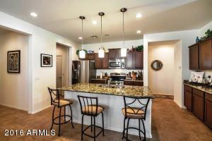 2161 Everglade Ln, Gilbert, AZ 85298 photo 3