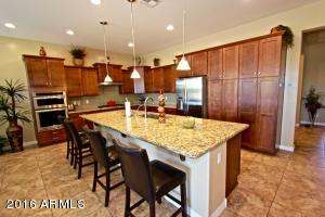 3326 E Coconino Dr, Gilbert, AZ 85298 photo 9