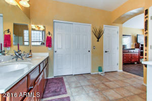 2563 E Pony Ln, Gilbert, AZ 85295 photo 17