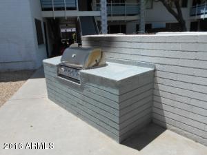 721 E Montebello Ave #110, Phoenix, AZ 85014 photo 2
