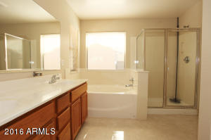 3770 E Sebastian Ln, Gilbert, AZ 85297 photo 6