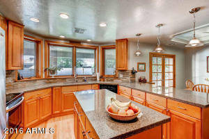 533 E Merrill Ave, Gilbert, AZ 85234 photo 2