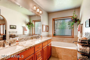 533 E Merrill Ave, Gilbert, AZ 85234 photo 4