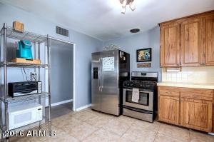 1910 E Whitton Ave, Phoenix, AZ 85016 photo 9