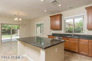 2924 E Ivanhoe St, Gilbert, AZ 85295 photo 3