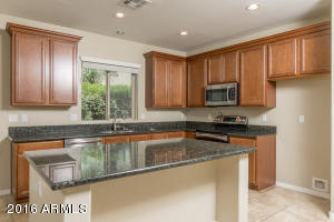 2924 E Ivanhoe St, Gilbert, AZ 85295 photo 2