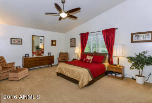2437 Encinas Ave, Gilbert, AZ 85234 photo 21