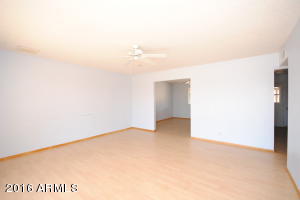 2518 W Windrose Dr, Phoenix, AZ 85029 photo 2