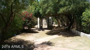 1620 Echo Ln, Phoenix, AZ 85020 photo 4