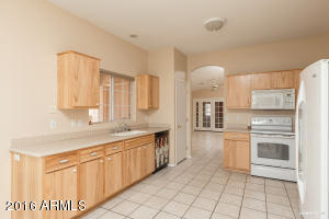 583 N Ocotillo Ln, Gilbert, AZ 85233 photo 3
