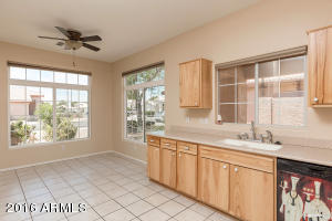 583 N Ocotillo Ln, Gilbert, AZ 85233 photo 2