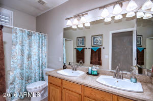 513 E Maria Ln, Tempe, AZ 85284 photo 6