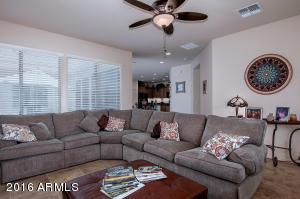 4441 E Woodside Way, Gilbert, AZ 85297 photo 4